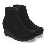 Load image into Gallery viewer, Ebba - The Birkenstock Wedge Bootie in Black
