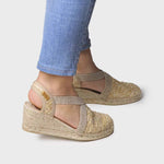 Load image into Gallery viewer, The Classic Closed Toe Espadrille in Raffia
