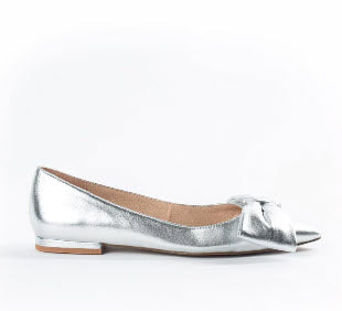 The Bow Pointed Flat in Silver