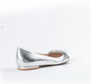 The Bow Pointed Flat in Silver