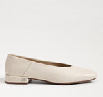 Load image into Gallery viewer, The Square Toe Ballet Flat in Ivory

