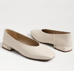 Load image into Gallery viewer, The Square Toe Ballet Flat in Ivory

