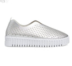 Load image into Gallery viewer, Tulipu 0010 - The On-The-Go-Platform-Slip-On in Silver
