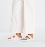 Load image into Gallery viewer, Arizona EVA - The Signature Pool Sandal in Eggshell
