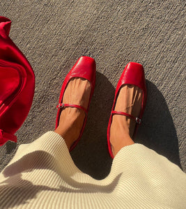 The Crinkle Leather Maryjane in Red