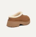 Load image into Gallery viewer, New Heights Clog - The Ugg Cozy Clog in Chestnut
