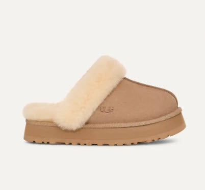 Disquette - The Ugg Platform Slipper in Sand