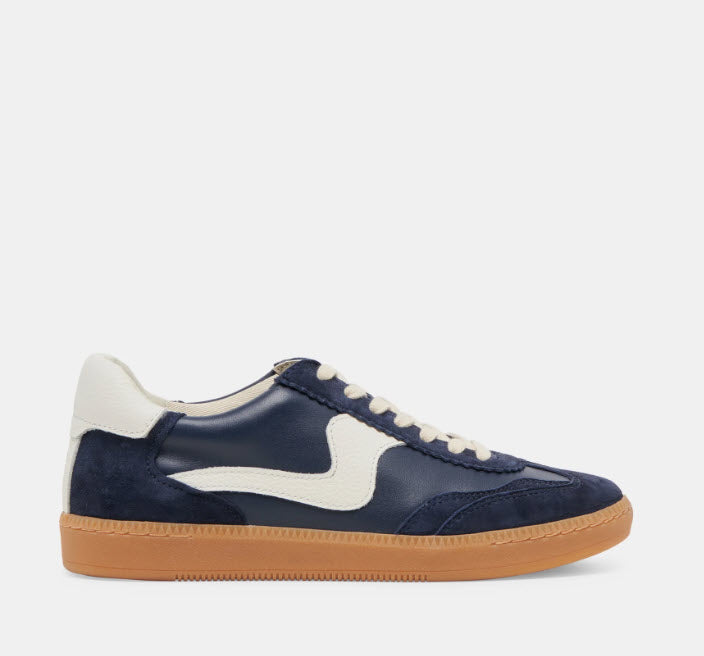 The Gum Sole Court Lace Sneaker in Navy