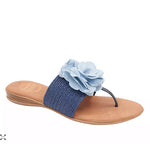 Load image into Gallery viewer, The Raffia Elastic Thong Sandal w Flower in Navy
