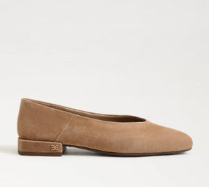 The Square Toe Ballet Flat in Cyprus Tan