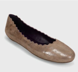 The Scallop Ballet in Bronze