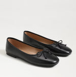 Load image into Gallery viewer, The Classic Ballet Flat in Black
