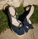 Load image into Gallery viewer, The Bow Platform Espadrille in Midnight
