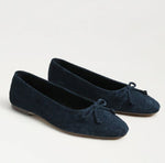 Load image into Gallery viewer, The Woven Ballet Flat in Navy Suede
