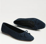 Load image into Gallery viewer, The Woven Ballet Flat in Navy Suede
