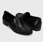 Load image into Gallery viewer, The Classic Leather Loafer in Black
