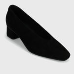 Load image into Gallery viewer, The High Cut Pump in Black
