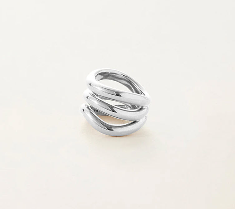 The Triple Wave Ring in Silver