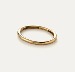 The Solid Bangle in Gold