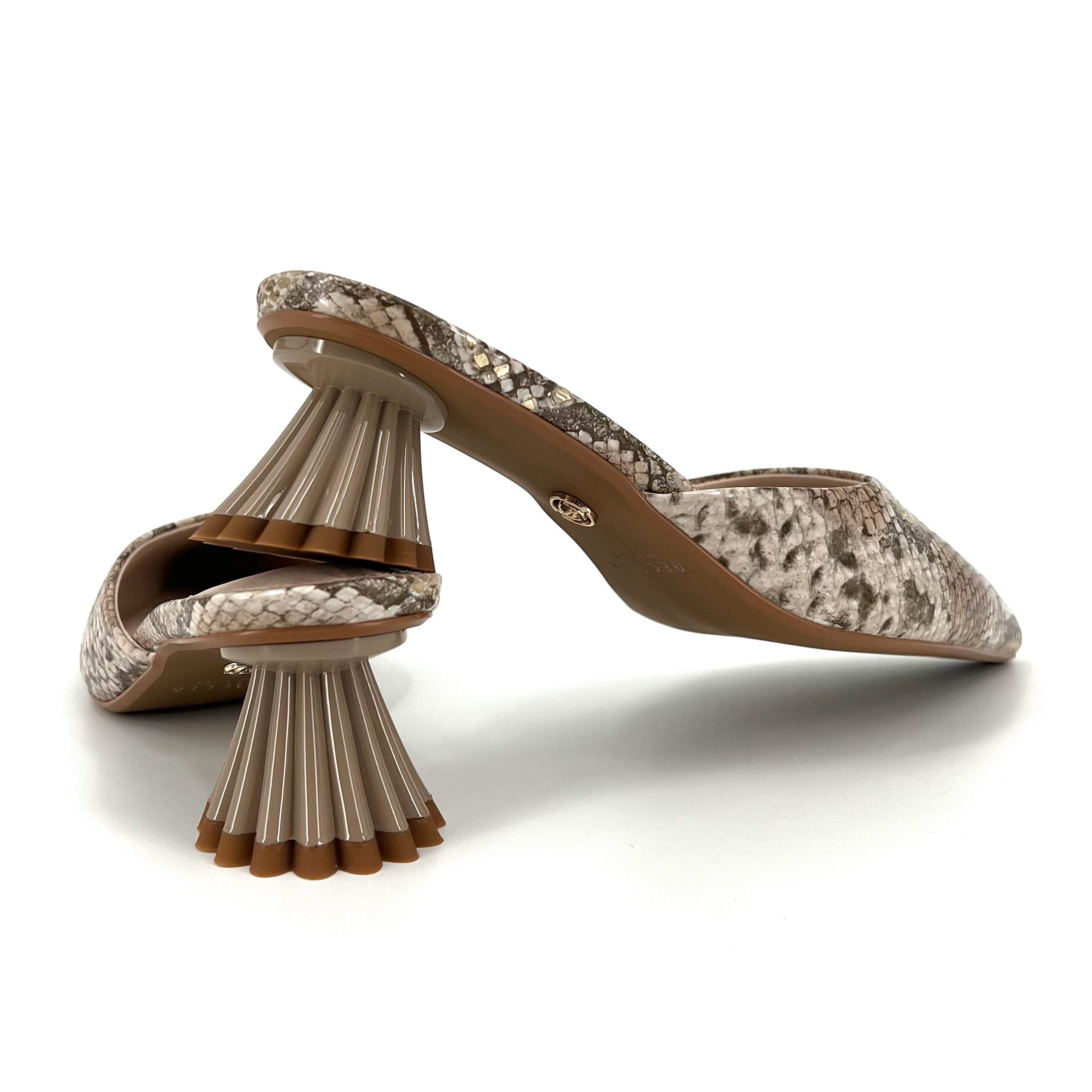 The Snake Mule with Sculpted Heel in Natural