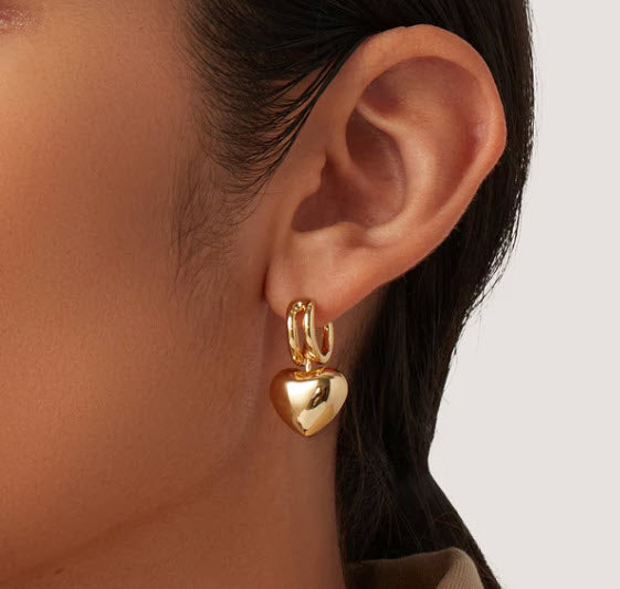 The Puffy Heart Earing in Gold