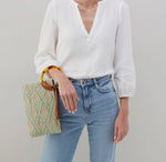 Load image into Gallery viewer, The Geometric Straw Clutch in Natural Green
