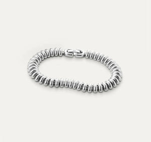 The Scallop Link Bracelet in Silver