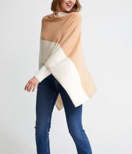 The Travel Poncho in Sand Ombre