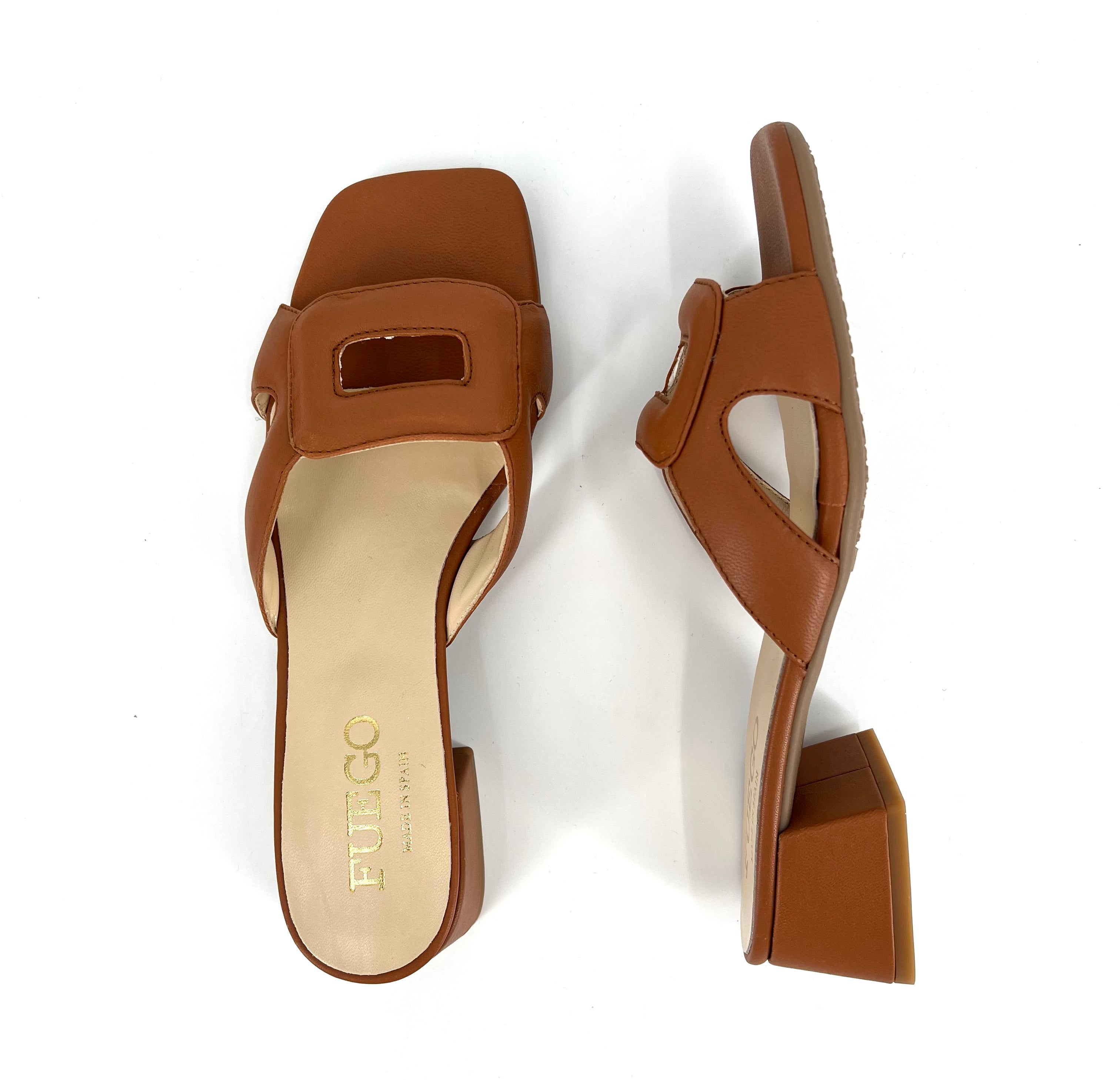 The Rectangle Slide Sandal in Luggage