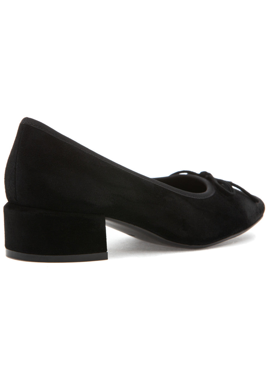 The Low Heel Pump with Bow in Black