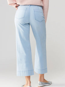 The Patch Pocket Wide Leg in Ultra Pale