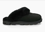 Load image into Gallery viewer, Coquette - The Classic Ugg Slipper in Black
