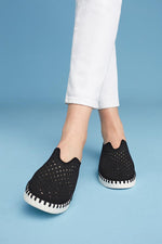 Load image into Gallery viewer, Tulip 139 - The On-The-Go Slip-On in Black
