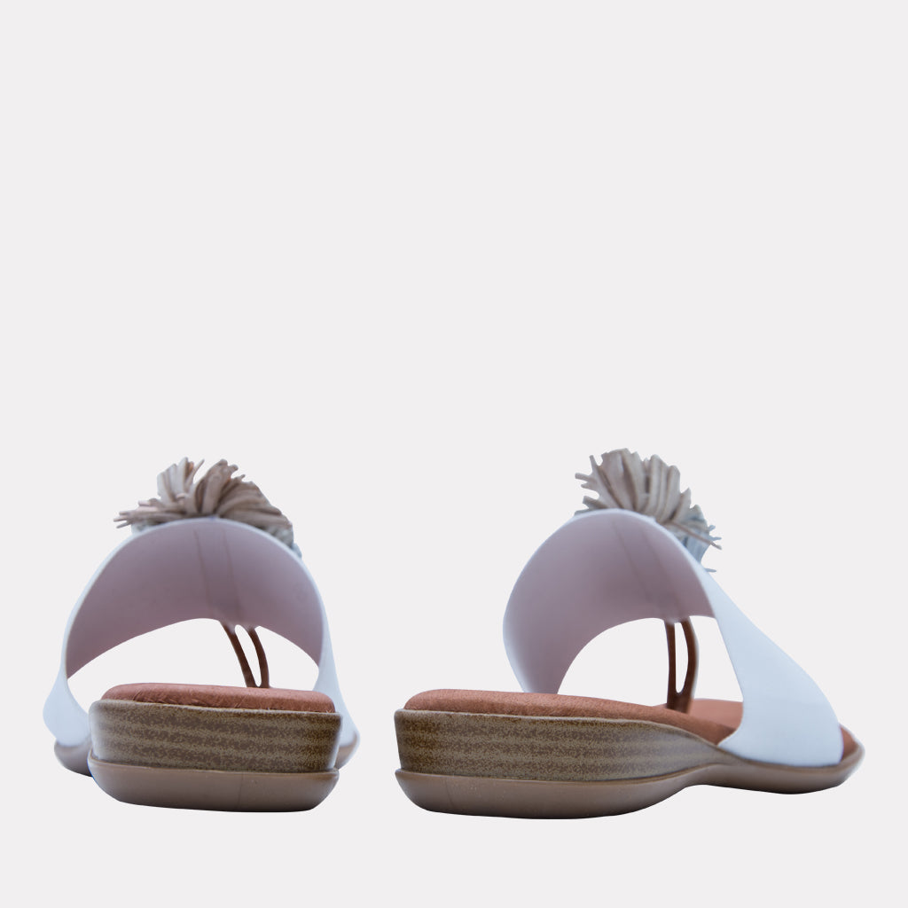The Elastic Thong Puff Sandal in White