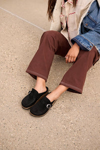 Buckey Shearling - The Moccasion Clog in Black