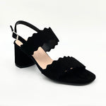 Load image into Gallery viewer, Scallop 2 - The Perfect Sandal in Black
