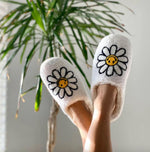 Load image into Gallery viewer, The Happy Daisy Slippers in White
