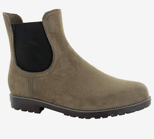 The Chelsea Rainboot in Tan