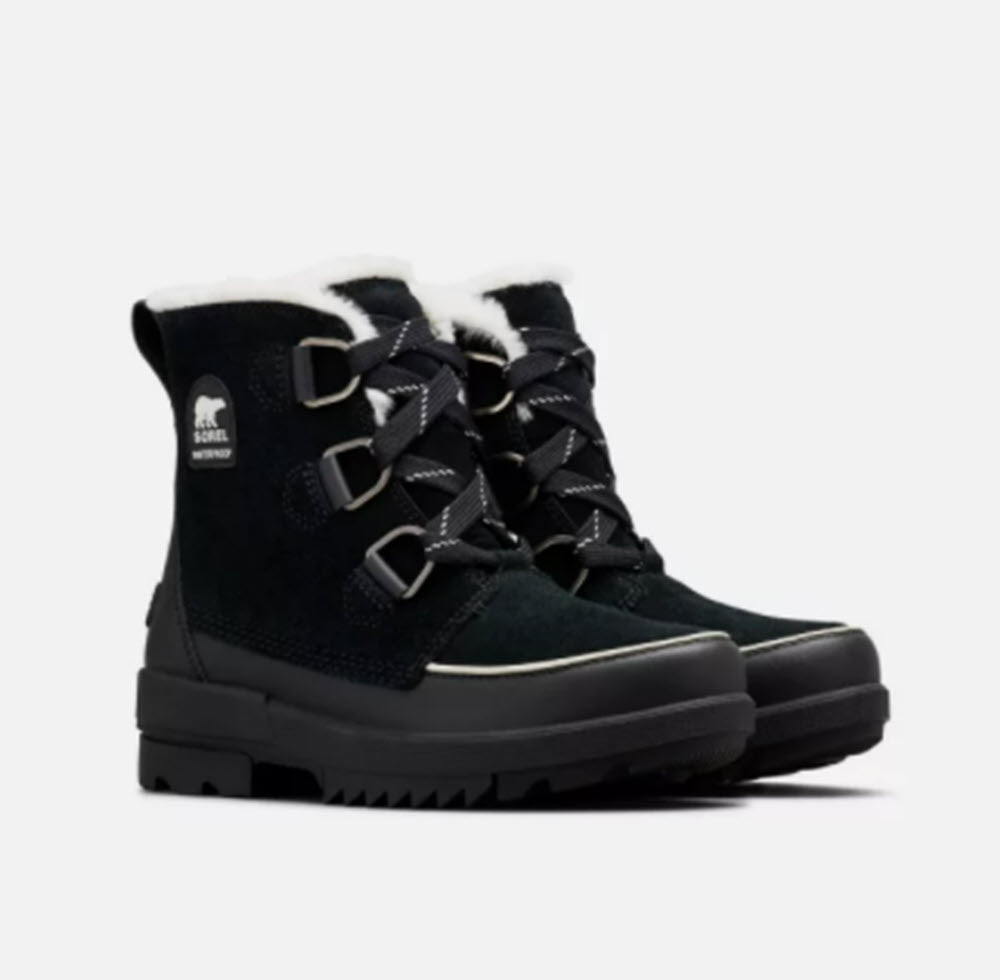 The Lace Snowboot in Black